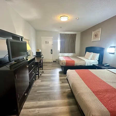 Red Carpet Inn Norwalk Exterior photo