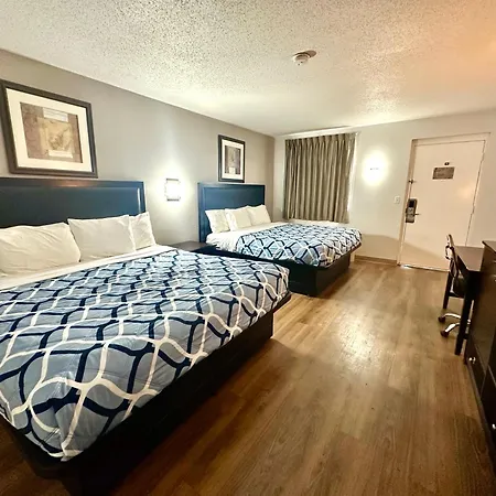 Red Carpet Inn Norwalk Exterior photo